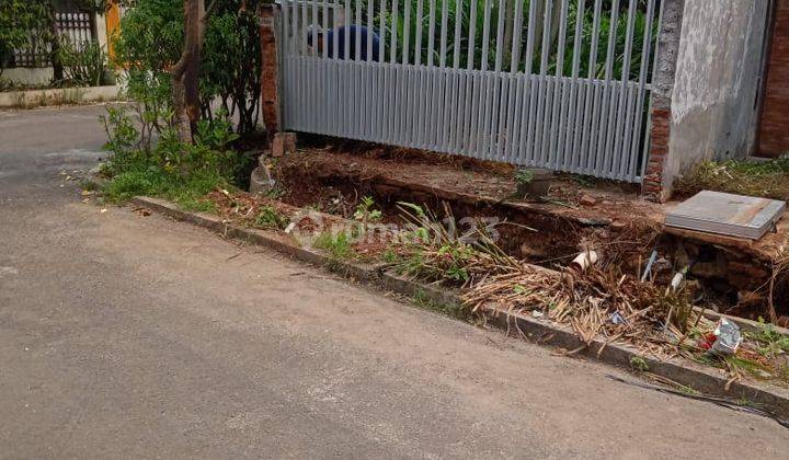 Rumah Hitung Tanah Posisi Hook di Pulo Gebang Permai Cakung 1