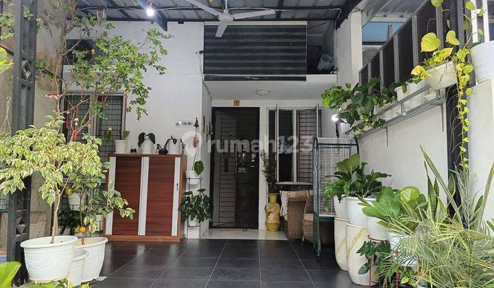 Rumah Full Renovasi Semi Furnished di Cluster Manhattan Bekasi 2