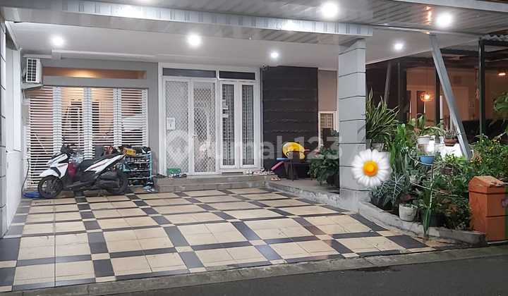 Rumah Lebar 8 Full Renovasi Di Cluster Maple Summarecon Bekasi