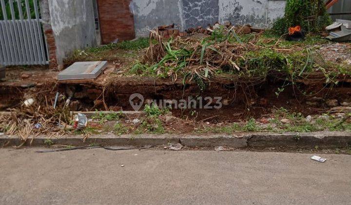 Rumah Hitung Tanah Posisi Hook di Pulo Gebang Permai Cakung 2