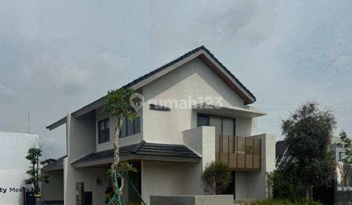 Dijual Rumah Bernuansa Jepang di Harapan Indah Bekasi 1