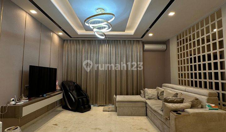 Rumah Mewah Full Furnished di Pantai Indah Kapuk Jakarta Utara 1