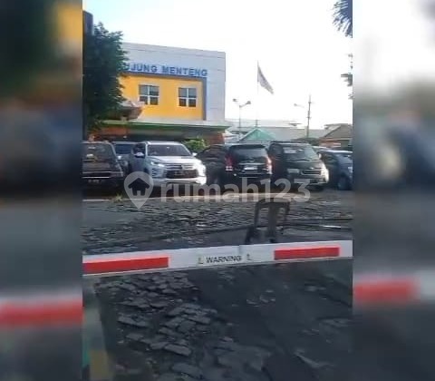 Ruko di jual atau di seawa di menteng cakung