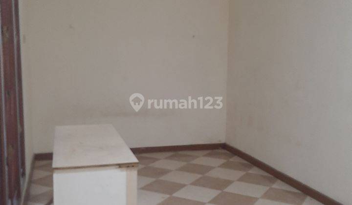 Rumah Hadap Selatan di Cluster Taman Sari Harapan Indah 2