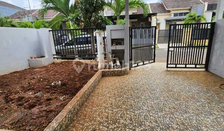 Rumah Lebar 7 X 18 Bebas Banjir di Cluster Ifolia Harapan Indah Bekasi