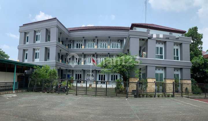 For Sale Immediately: Ex-School Building Facing West in Medan Satria, Bekasi For Sale Immediately: Ex-School Building Facing West in Medan Satria, Bekasi