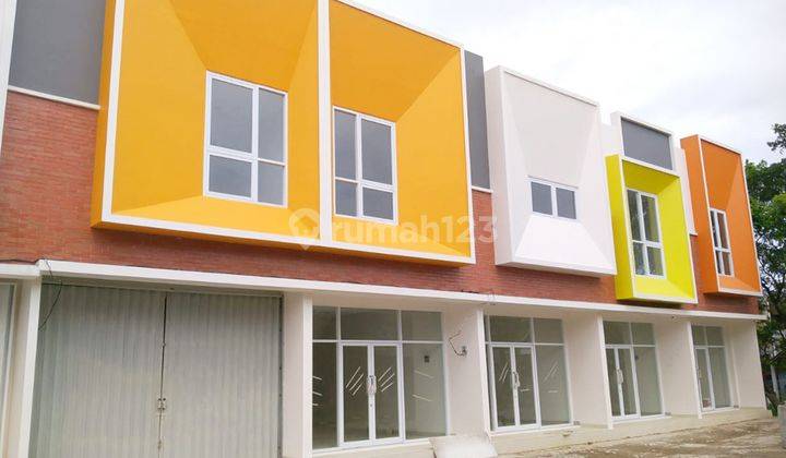 Ruko Depan Perumahan Dan Padat Penduduk