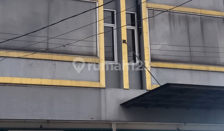 Ready-to-Use Shop House on the Roadside in Buaran Victor Highway Area towards Pamulang Roadside, Very Suitable for Office, Business Place, Clinic, and Others (Rimad)