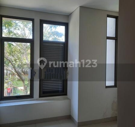 Rumah Di Cluster Yang Nyaman Dan Tenang Dekat Dengan Mall Juga Sekolah Ternama Di Greenwich (agnderho) 2