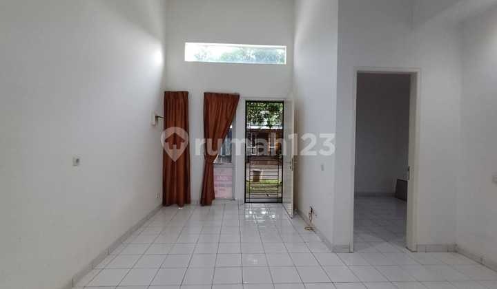 Rumah 1 Lantai Cluster yang Nyaman Dekat ke Universitas, Sekolah Ternama, Tempat Ibadah, Mall, Perkantoran dan Jalan Tol di The Icon Bsd (Junmad)