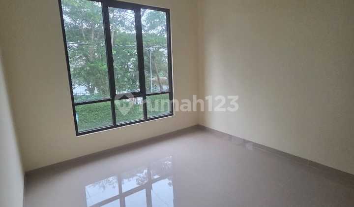 New 2-Story House in Serpong Garden Green View, Strategically Located Near Stations and Other Facilities (rimad) New 2-Story House in Serpong Garden Green View, Strategically Located Near Stations and Other Facilities (rimad)