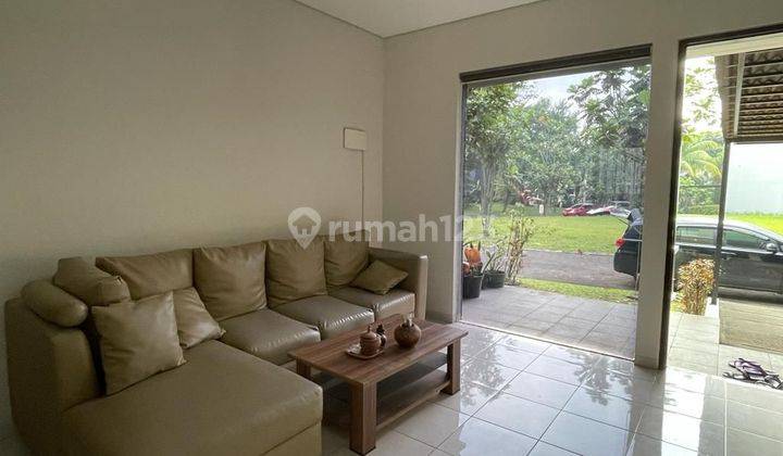 Rumah Furnished siap pakai di cluster yang nyaman di Virginia lagoon bsd 2