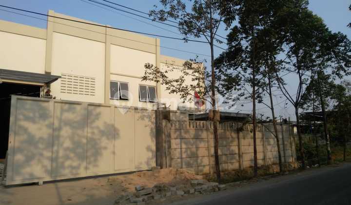 Ready-to-Use Warehouse in a Warehouse Complex, Accessible by 40-Foot Containers and Close to All Access Points Ready-to-Use Warehouse in a Warehouse Complex, Accessible by 40-Foot Containers and Close to All Access Points