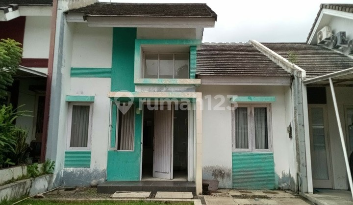Rumah Mungil untuk Keluarga Muda di Cluster Neo Catalonia dengan Keamanan 24 Jam dan Juga Lingkungan yang Dekat Kemana Mana. (Firmad) Rumah Mungil untuk Keluarga Muda di Cluster Neo Catalonia dengan Keamanan 24 Jam dan Juga Lingkungan yang Dekat Kemana Mana. (Firmad)