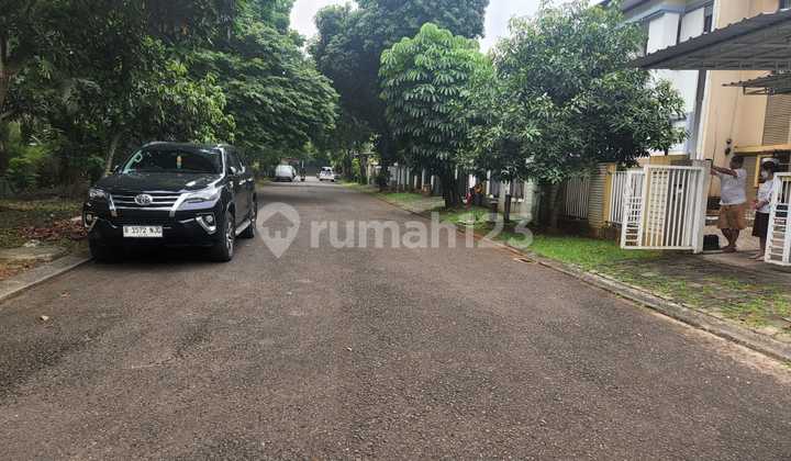 Semi-Furnished Ready-to-Use House in Cluster Near Everything in Delatinos BSD (Irenmegt) 2