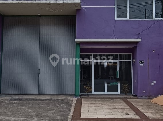 Gudang Siap Pakai Di Kompleks Pergudangan Di Bitung Tangerang Bisa Dilalui Kontainer. Gudang Siap Pakai Di Kompleks Pergudangan Di Bitung Tangerang Bisa Dilalui Kontainer.