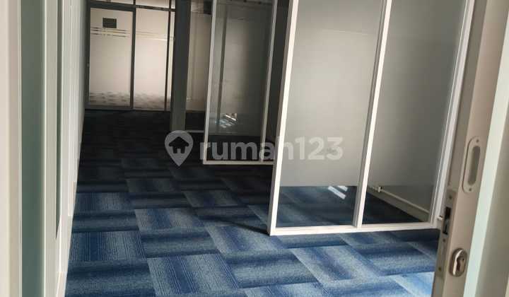 Ready-to-Use Warehouse in Taman Tekno BSD Warehouse Complex, Container Accessible and Close to Toll Road with 24-Hour Security