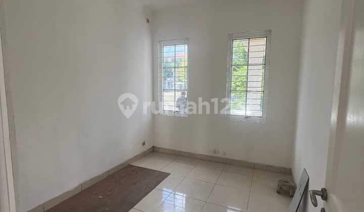 Ready-to-Occupy House in a Quiet Cluster with a Strategic Location, Also Featuring a Sports Club in Delatinos BSD (byari) Ready-to-Occupy House in a Quiet Cluster with a Strategic Location, Also Featuring a Sports Club in Delatinos BSD (byari)