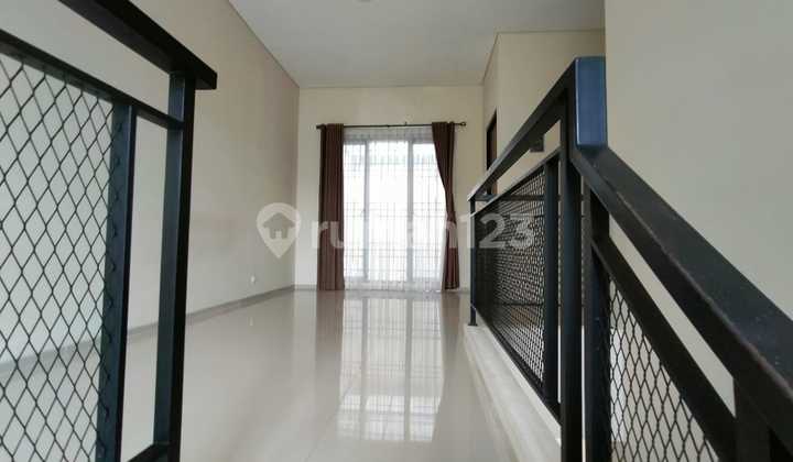 Nice Fully Furnished House in Nusaloka BSD, Close to Everything with a Quiet Environment and 24-Hour Security (Agntayu) 2