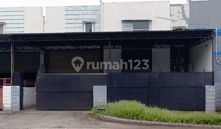 Ready-to-Use Warehouse in Taman Tekno Warehouse Complex Accessible by 40-Foot Containers and Free from Illegal Levies Ready-to-Use Warehouse in Taman Tekno Warehouse Complex Accessible by 40-Foot Containers and Free from Illegal Levies