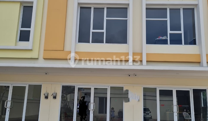 2-Story Shop House in Pisa Grande Gading Serpong Ready to Use, Suitable for Offices, Course Centers, Laundry, and More (Meicmad)