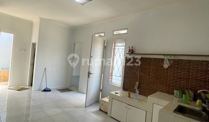Rumah luas dan bagus siap huni SHM di Depok 2