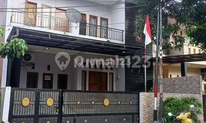 Rumah 2 Lt Unfurnished SHM di Pondokmelati, Bekasi 1