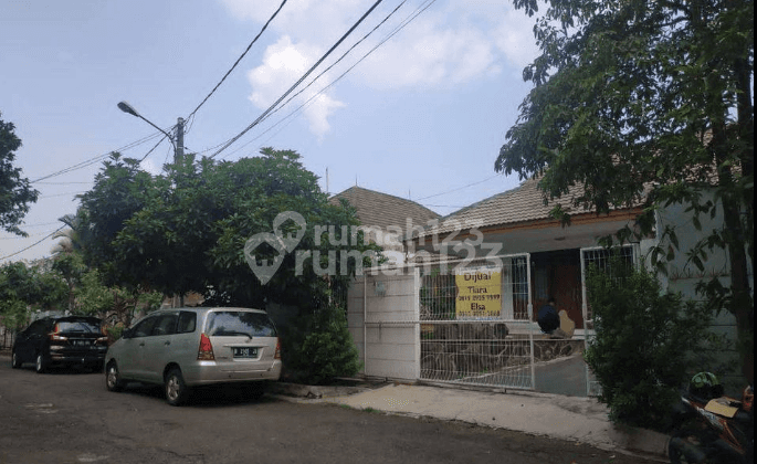 Rumah Bagus Unfurnished SHM di Pancoran Mas, Depok 1