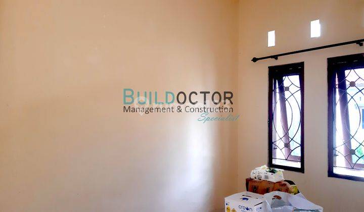 Rumah Bagus Unfurnished di Jalan Timbulrejo, Krodan, Maguwoharjo 10
