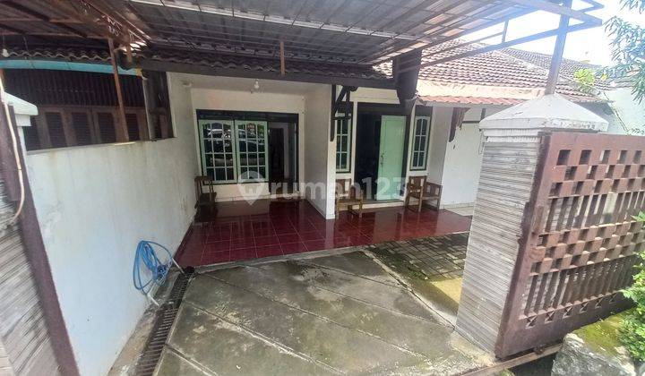 Disewakan Rumah Baru Renovasi Full Perabot BerAC dekat Ralan Raya Semarang Barat. 2