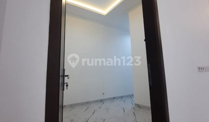 Rumah SHM Bintaro, Tangerang Selatan 2