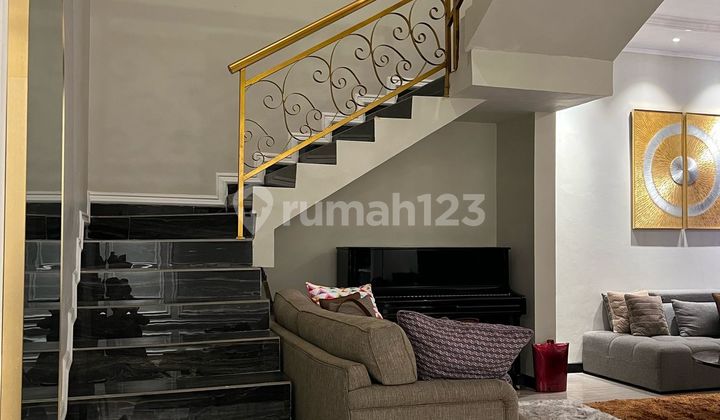 Nice House SHM Cirendeu, South Jakarta 2