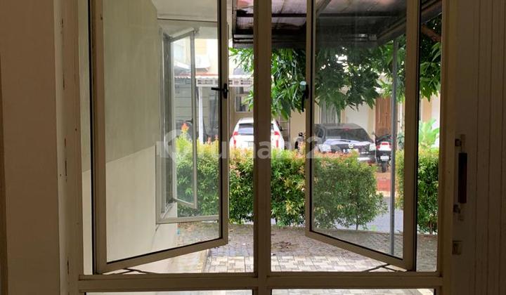 Rumah Bagus Semi Furnished SHM di Bintaro, Tangerang Selatan