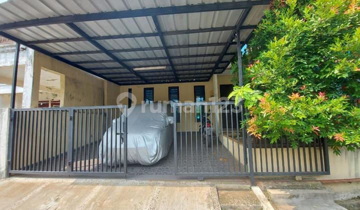 Rumah Bagus Semi Furnished di Sektor 5 bintaro, Jakarta Selatan