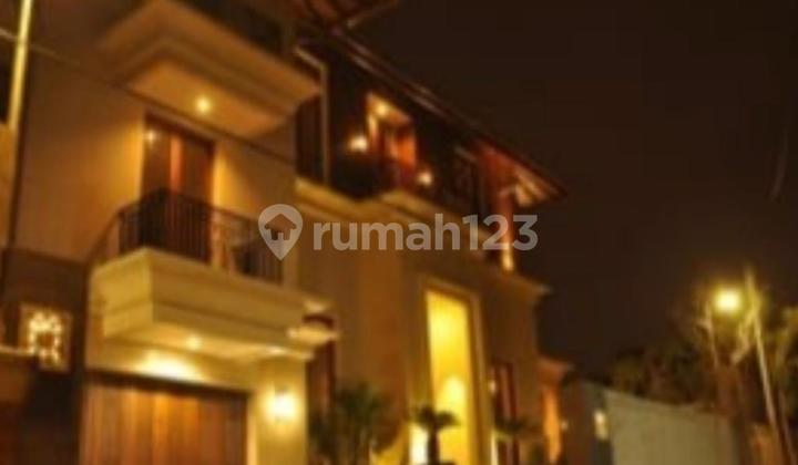 Rumah Bagus Semi Furnished SHM di Cipete, Jakarta Selatan