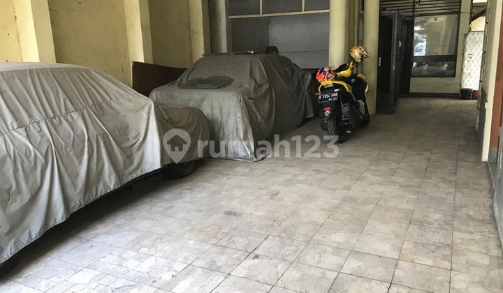 Rumah Turun Harga Bagus Semi Furnished SHM di Cipaganti, Bandung 2