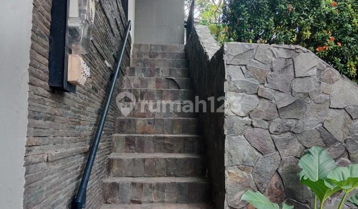 Rumah 3 Lantai Bagus Semi Furnished SHM Bintaro Sektor 9 