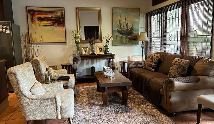 Rumah 2 Lantai Bagus Semi Furnished SHM Bintaro Sektor 9 