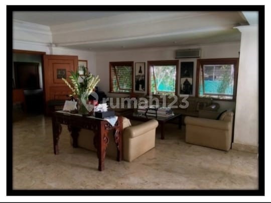 Rumah Lama 2 Lantai SHM Lokasi Strategis Fatmawati Jaksel  2