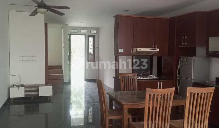 Rumah 2 Lantai Bagus Semi Furnished SHM Puri Bintaro Rumah 2 Lantai Bagus Semi Furnished SHM Puri Bintaro