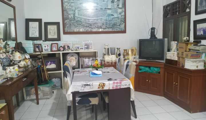 Rumah Bagus Besih Dan Terawat Posisi Hook Dalam Cluster Bintaro 