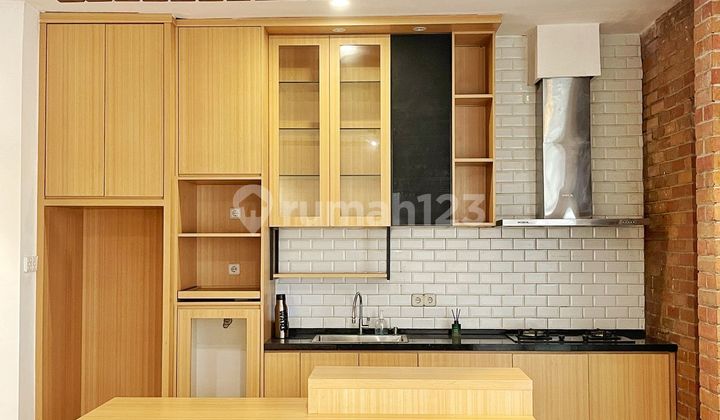 Rumah Bagus SHM Sektor 9-Bintaro, Tangerang Selatan