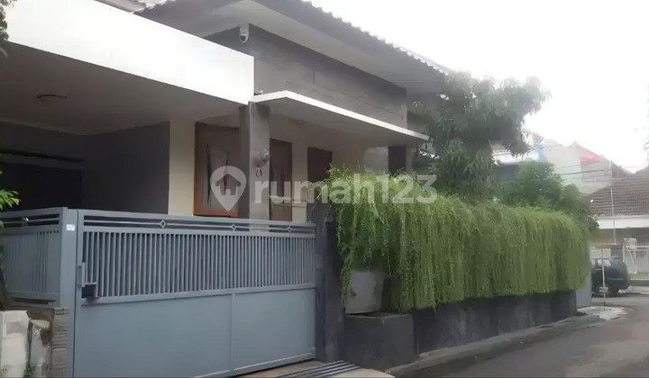 Luxury House Ready to Live Strategic Hook Position in Turangga 2