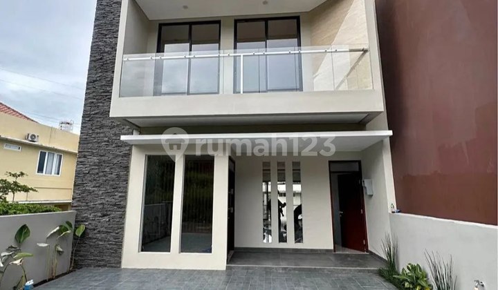 Rumah Baru Modern Siap Huni Lingkungan Sejuk di Dago