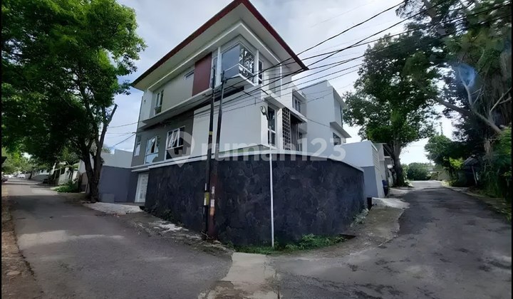 Rumah Lux Siap Huni Posisi Hook Di Cigadung Sayang Dago