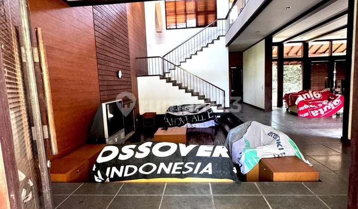 Rumah Semi Vill Di LEmbang Cocok Untuk Investasi