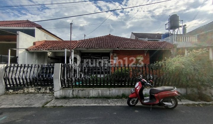Rumah Hunian Butuh Renovasi Lokasi Bebas Banjir di Arcamanik