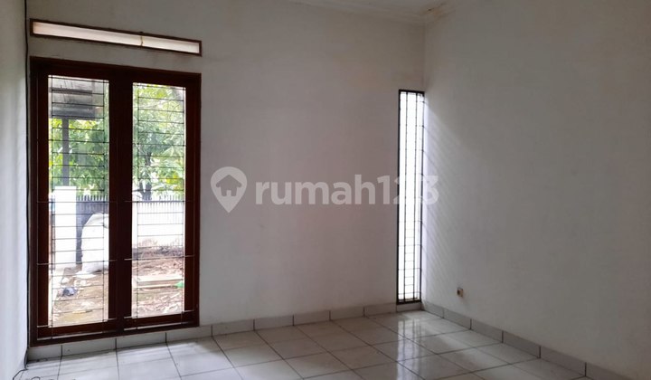 Minimalist House Ready to Occupy at an Attractive Price in Batununggal Complex 2