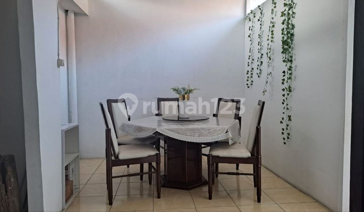 Minimalist House Ready to Live In, Strategic Location in Turangga City Center 2