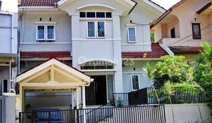 Rumah Murah Mewah Model Classic Kawasan Elit Setiabudi 1